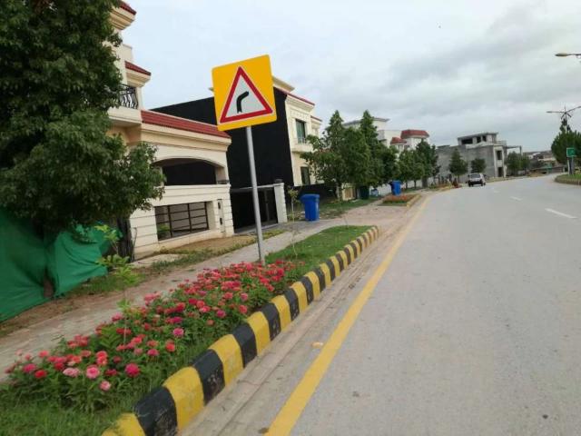 Land for sale in Islamabad