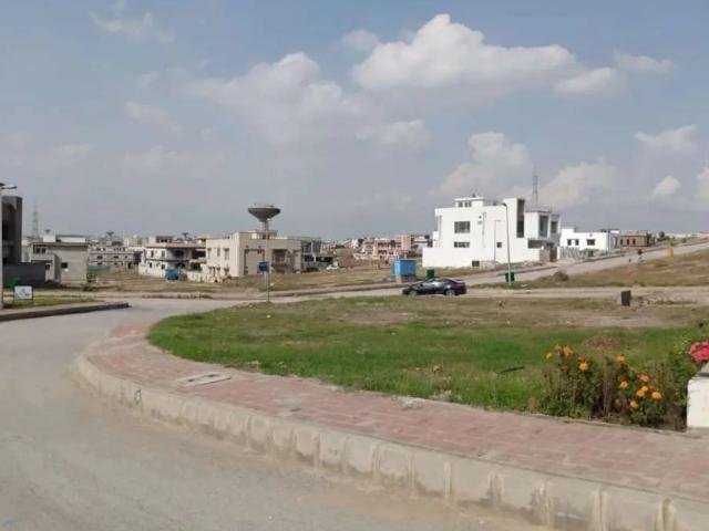 Land for sale in Islamabad