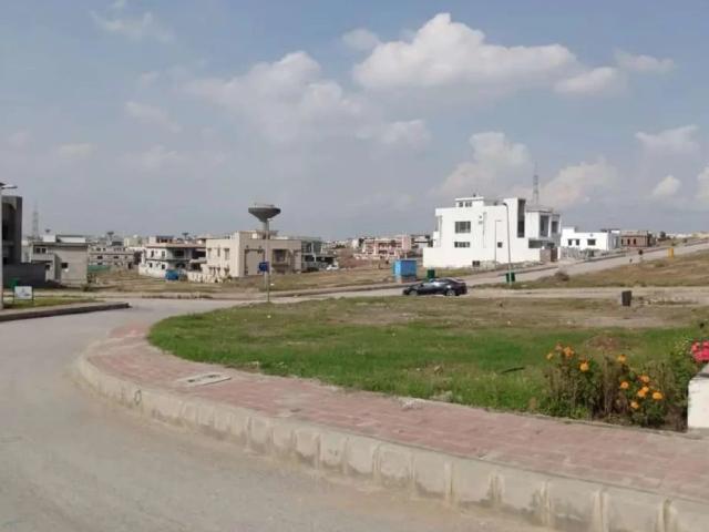 Land for sale in Islamabad