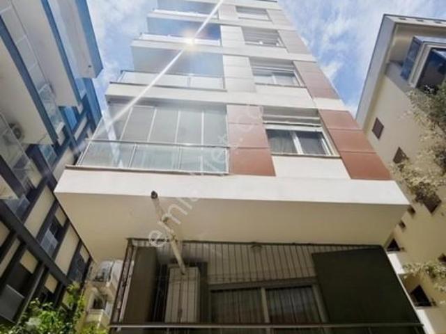 Bahriye Üçok Mahallesi, Karşıyaka içerisinde satılık mülk