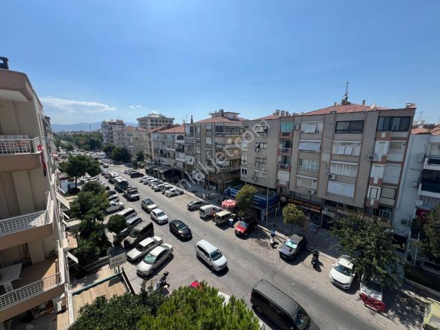 Karşiyaka, İzmir içerisinde satılık mülk