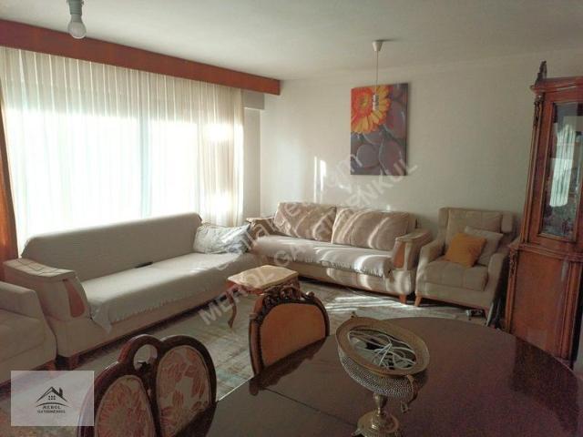 Bahriye Üçok Mahallesi, Karşıyaka içerisinde kiralık mülk