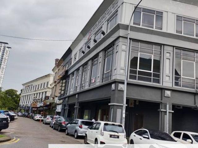 Shop for rent in Bukit Ledang, Johor