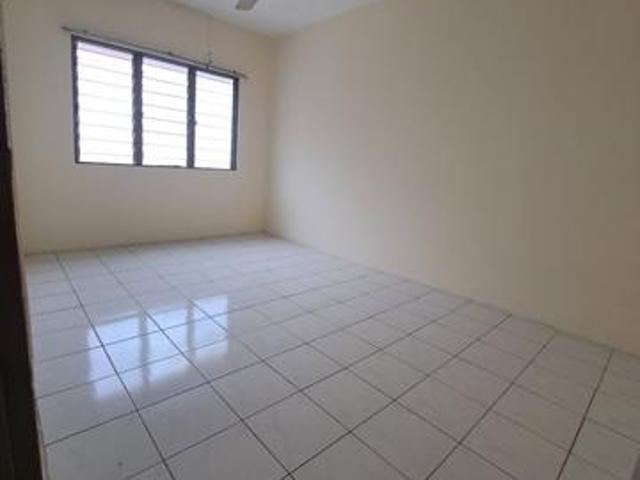 Apartment for sale in Kajang, Langat