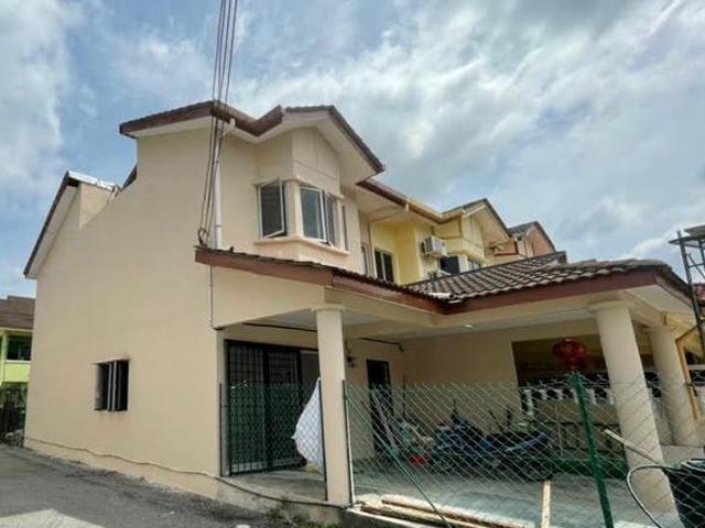 Terraced House for sale in Tanjong Sepat, Selangor