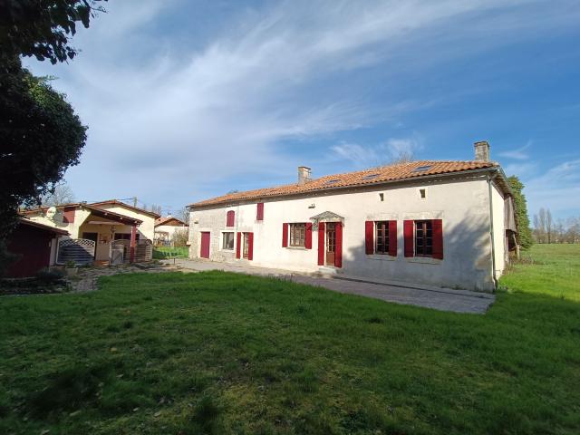 Maison vente à Baignes-sainte-radegonde, Charente