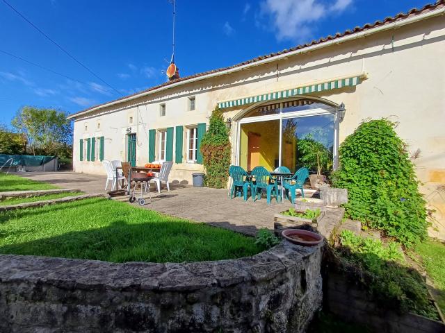Maison vente à Baignes-sainte-radegonde, Charente