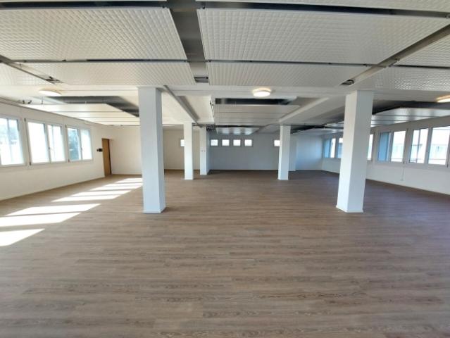 Büro mieten in Préverenges, Waadt