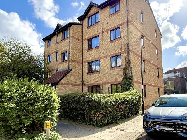 Studio for rent in London Borough of Lewisham, Greater London