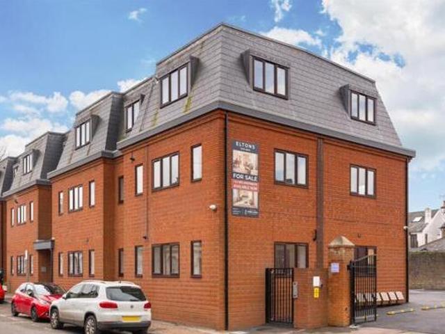 House for sale in Horsham, West Sussex