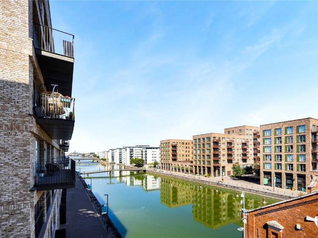 Apartment for rent in Reach, Greater London
