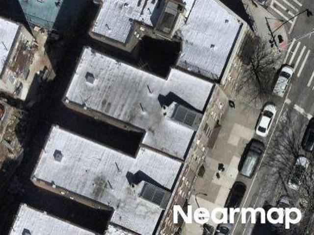 House for sale in The Bronx, Arverne