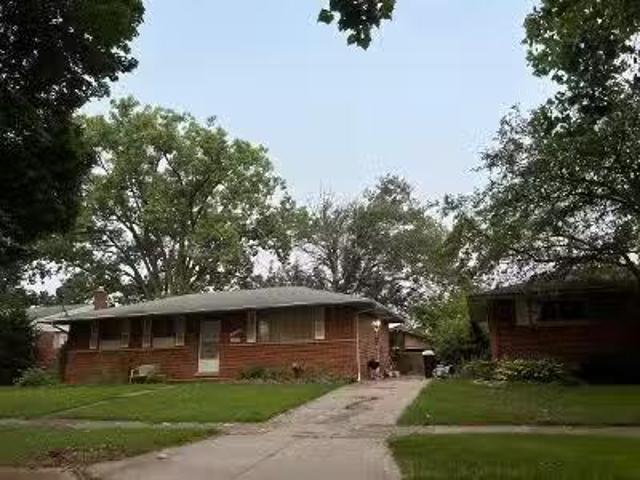 House for sale in Livonia