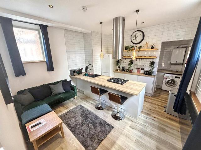 Apartment for rent in Headingley Hill, Headingley