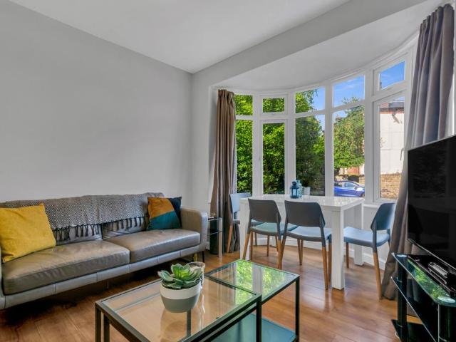 House for rent in Headingley Hill, Leeds