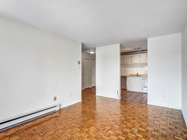 Apartment for rent in Sainte-Geneviève, Montréal