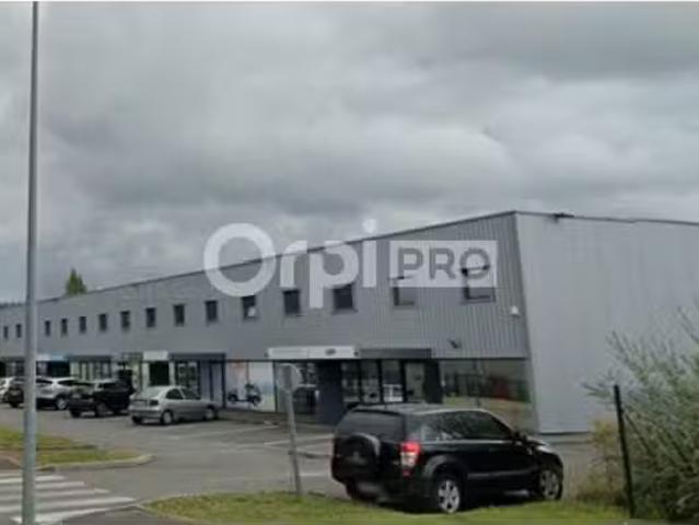 Local Commercial vente à Serres-Castet, Pyrénées-Atlantiques
