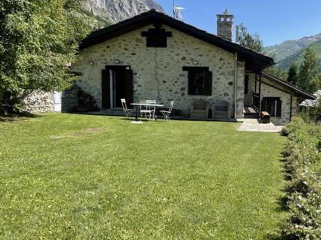 trilocale in affitto a Courmayeur
