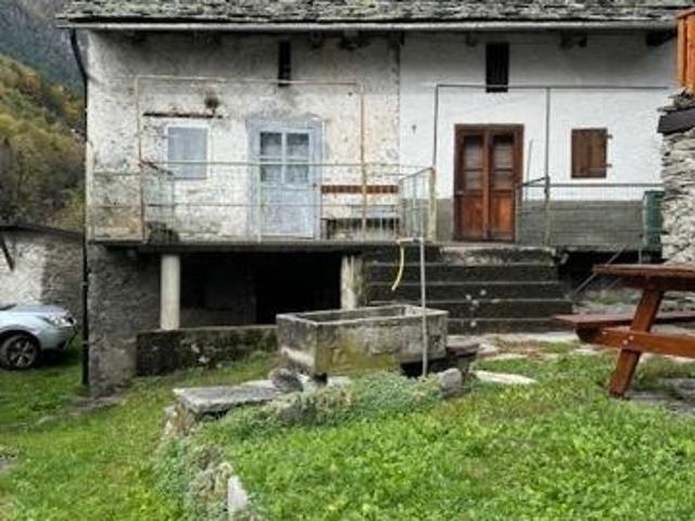Rustico in vendita a Lincio, Piemonte