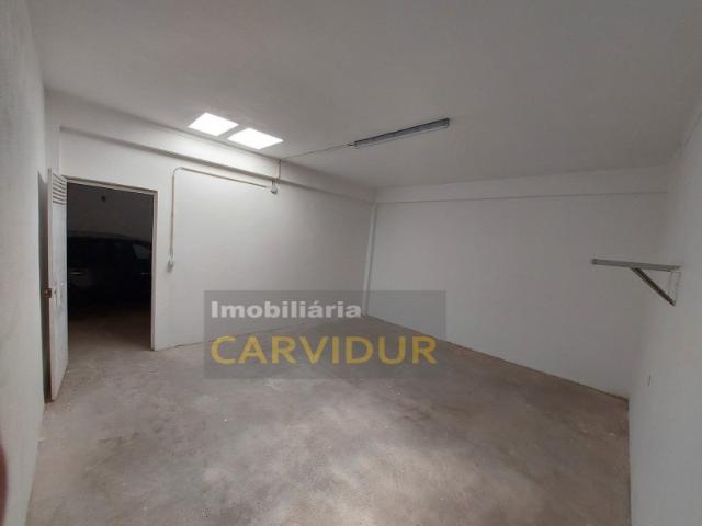 Armazém alugar em Baixa Da Banheira, Setúbal