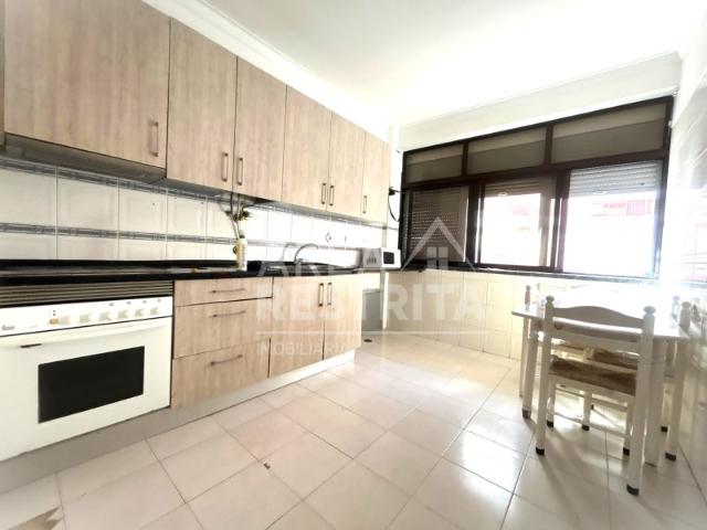 Apartamento venda em Baixa da Banheira e Vale da Amoreira, Moita