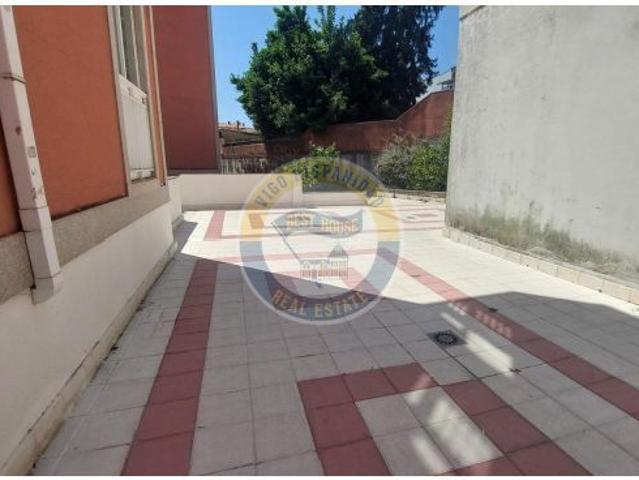 Piso en venta en Lavadores, Vigo