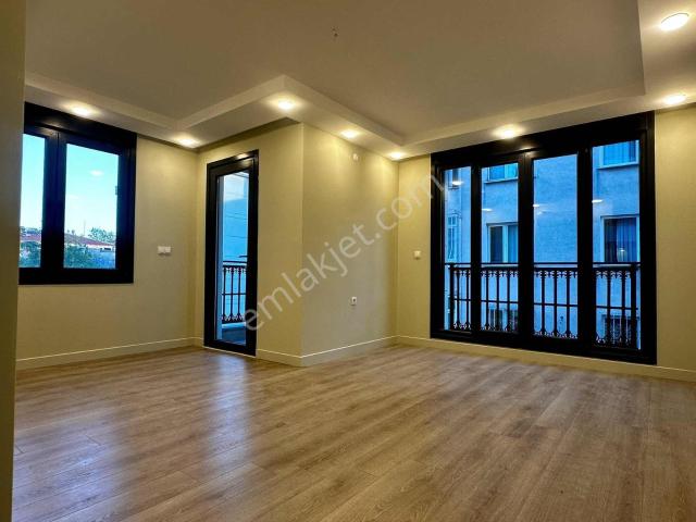 Zuhuratbaba Mahallesi, Bakırköy içerisinde kiralık mülk