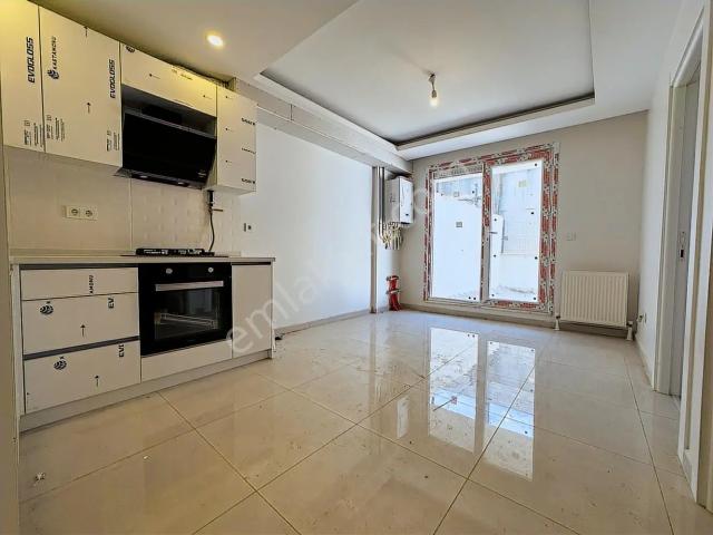 Yenimahalle Mahallesi, Bakırköy içerisinde satılık mülk