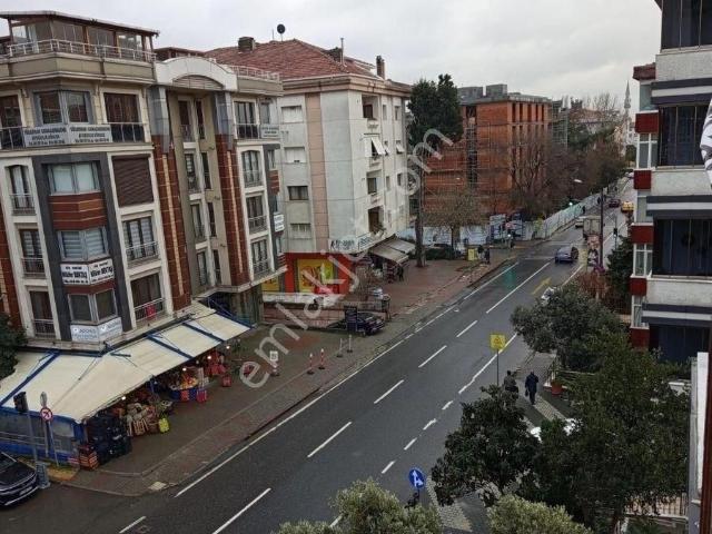 Bakirköy, Zuhuratbaba Mahallesi içerisinde satılık Daire