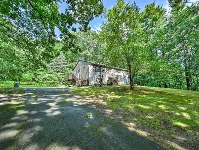 House for sale in Dudley, Massachusetts