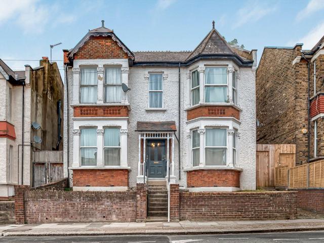 Apartment for rent in Harlesden, Greater London