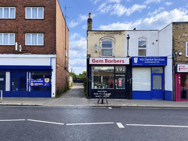 Apartment for rent in London Borough of Enfield, Greater London