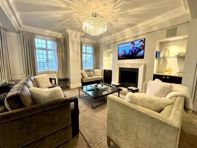Apartment for rent in Marylebone, Greater London