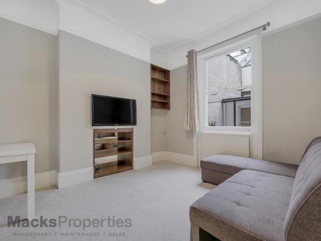 Apartment for rent in Marylebone, Greater London