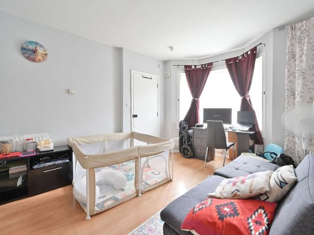 Apartment for rent in Holywell Estate, Watford