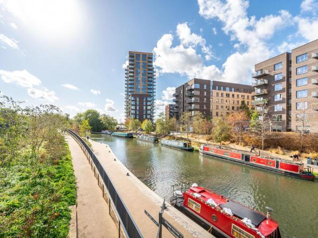 Apartment for rent in London Borough of Ealing, Greater London