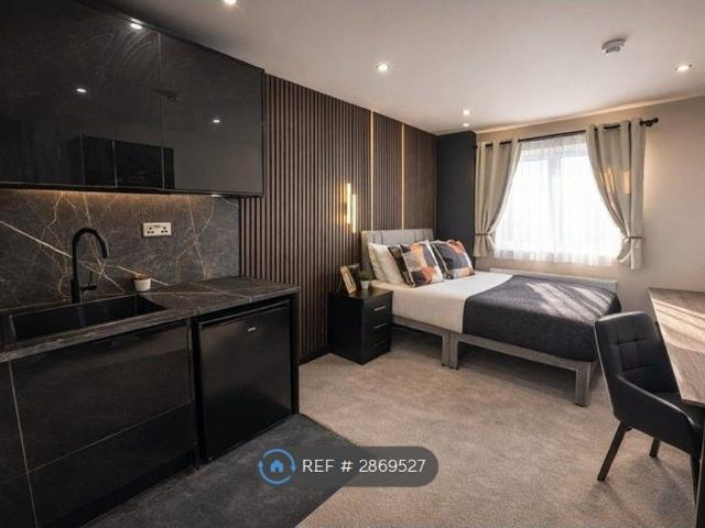 Room for rent in Coalville, Leicestershire