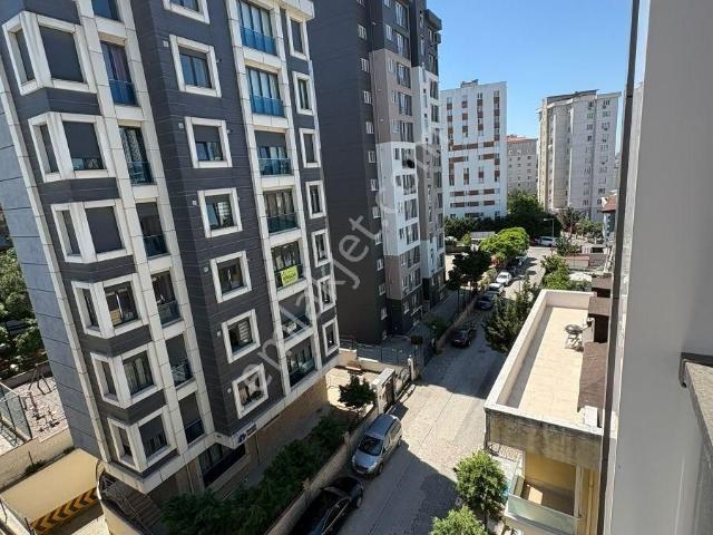 Ataşehir, İstanbul içerisinde satılık mülk