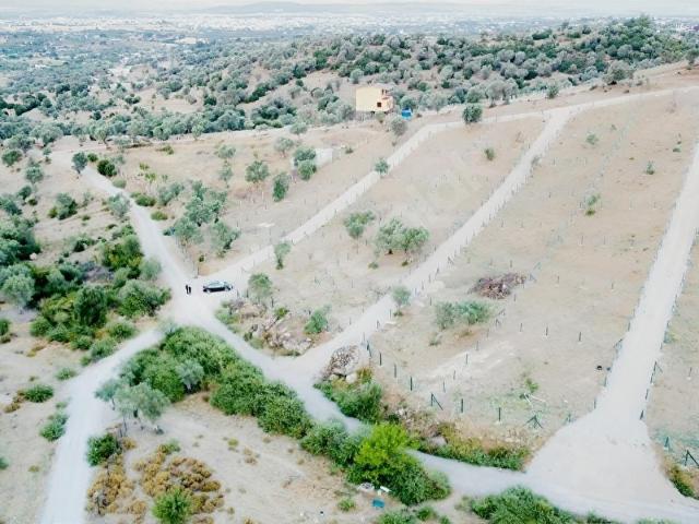Akçaköy Mahallesi, Menderes içerisinde satılık Arsa