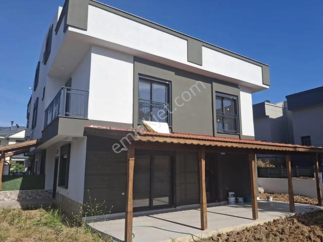 Menderes, İzmir içerisinde satılık Villa