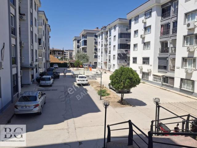 Barbaros Mahallesi, Menderes içerisinde kiralık mülk