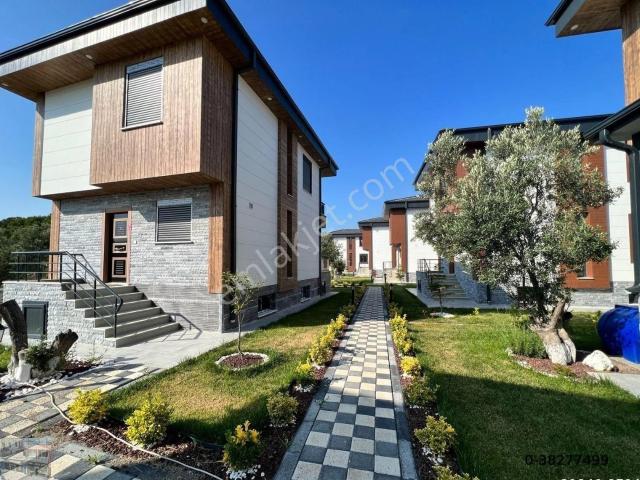 Ayvalik, Balikesir içerisinde satılık Villa