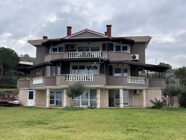 Ayvalik, Balikesir içerisinde satılık Villa