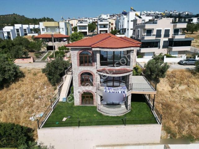 Burhaniye, Balikesir içerisinde satılık Villa