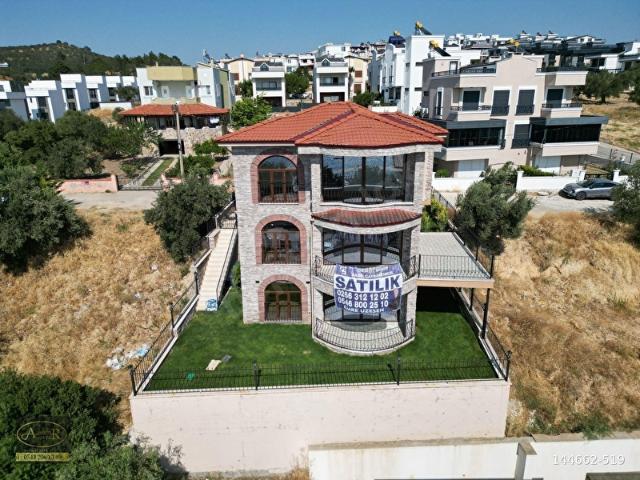 Burhaniye, Balikesir içerisinde satılık Villa