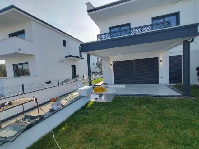Burhaniye, Balikesir içerisinde satılık Villa