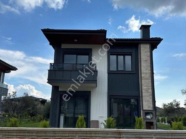 Edremit içerisinde satılık Villa