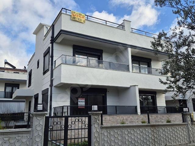 Edremit, Balikesir içerisinde satılık Villa