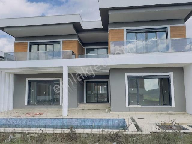 Balikesir içerisinde satılık Villa