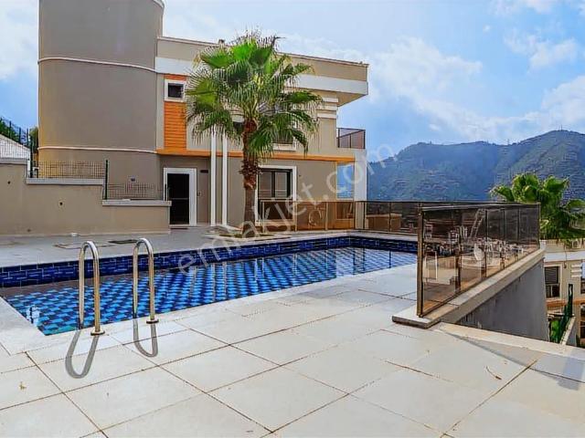 Çetin Emeç Mahallesi, Balçova içerisinde satılık Villa